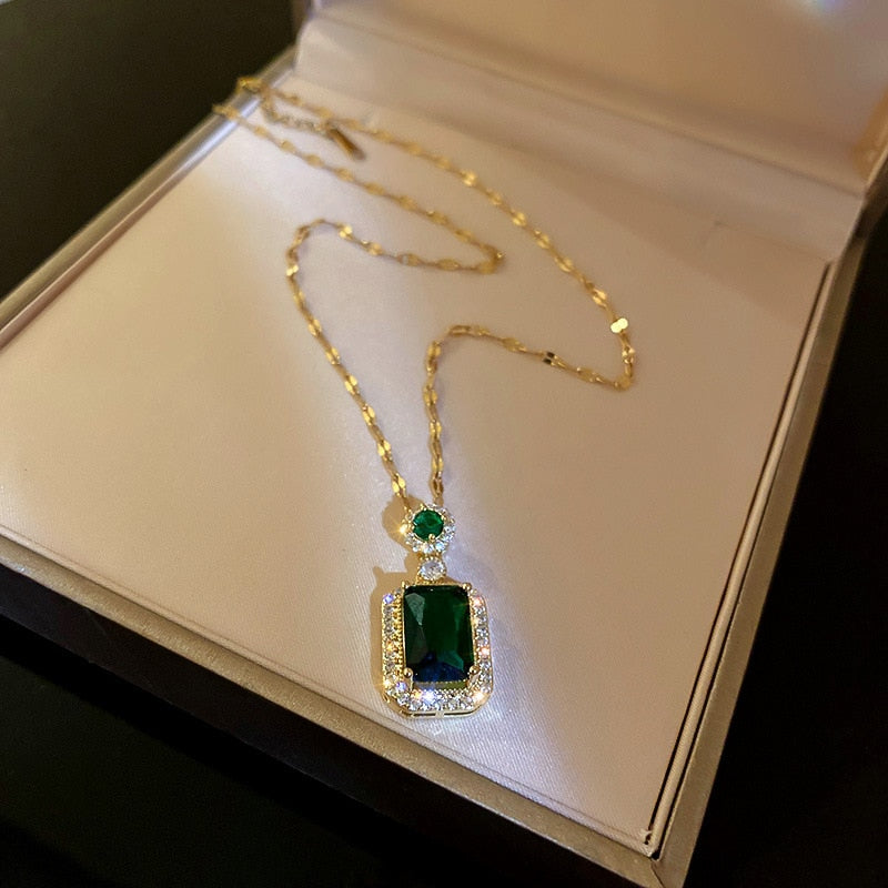 Conjunto de joias de cristal verde esmeralda