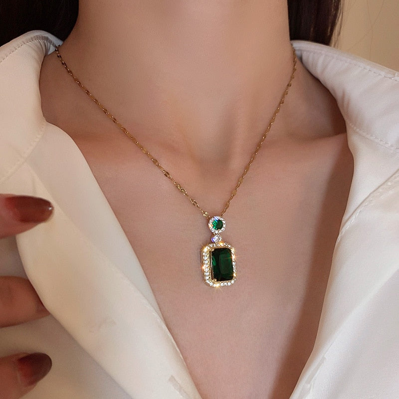 Conjunto de joias de cristal verde esmeralda