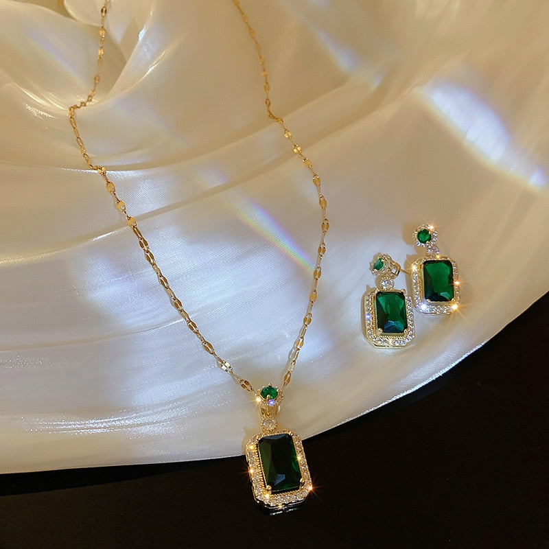 Conjunto de joias de cristal verde esmeralda